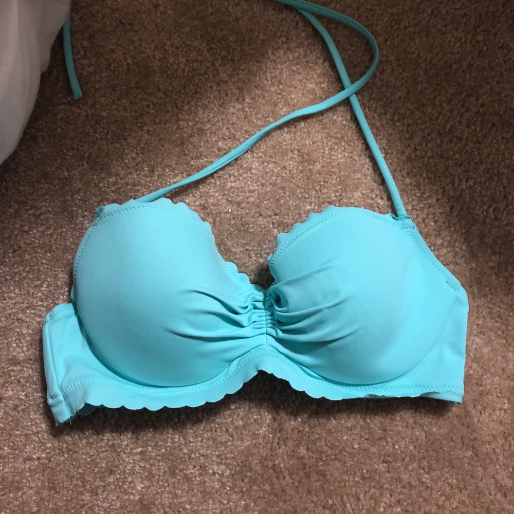 Victoria’s Secret bikini top
